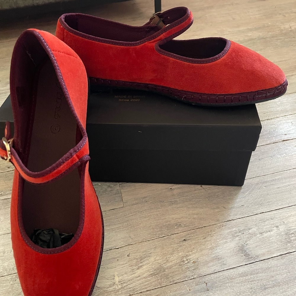 Flabelus “Margaret” Mary Jane flats